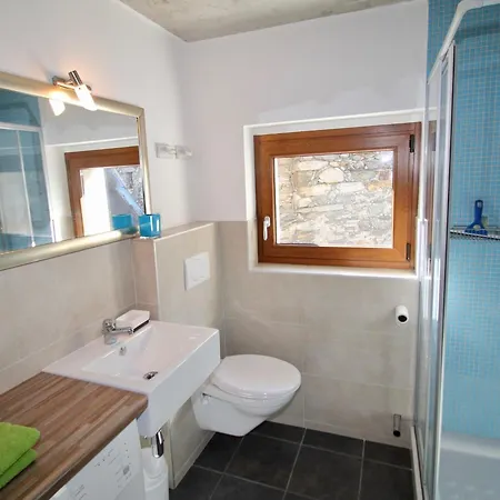 Rustico Casa Bianca Tatil Evi Pianello Del Lario