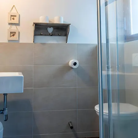 Dom wakacyjny Rustico Casa Bianca Pianello Del Lario